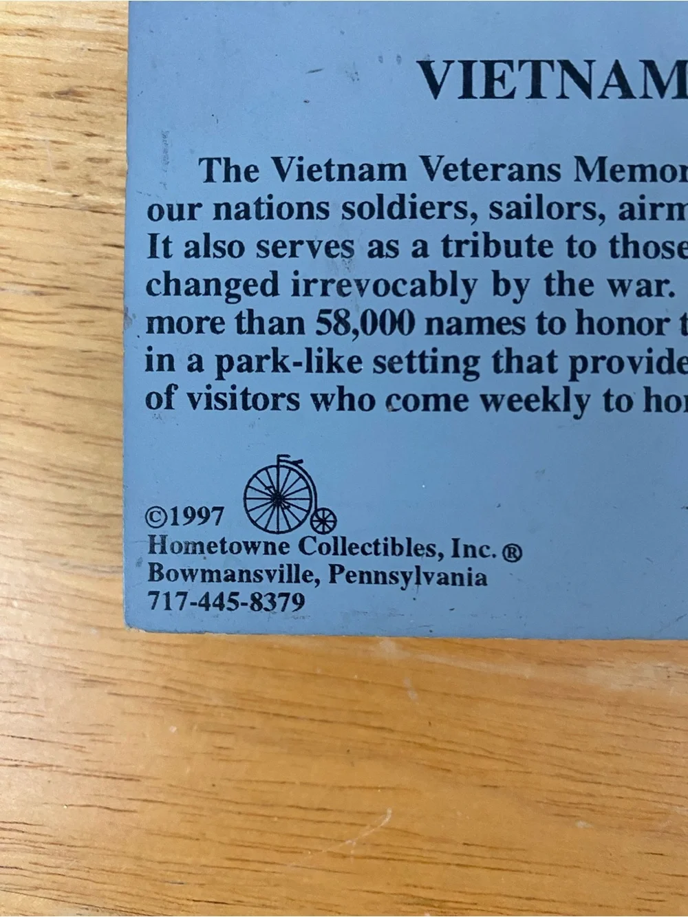 1997 Hometown Collectibles Vietnam Veterans Memorial Wall Shelf Sitter